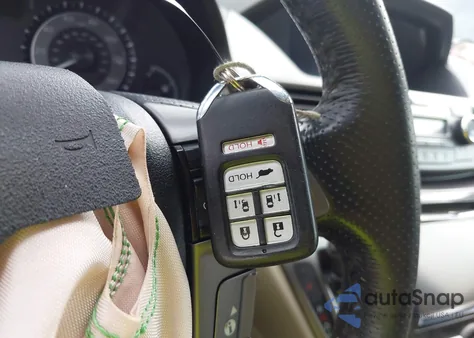 2015 Honda Odyssey Touring/Touring Elite из США, поврежденный, VIN 5FNRL5H95FB055486